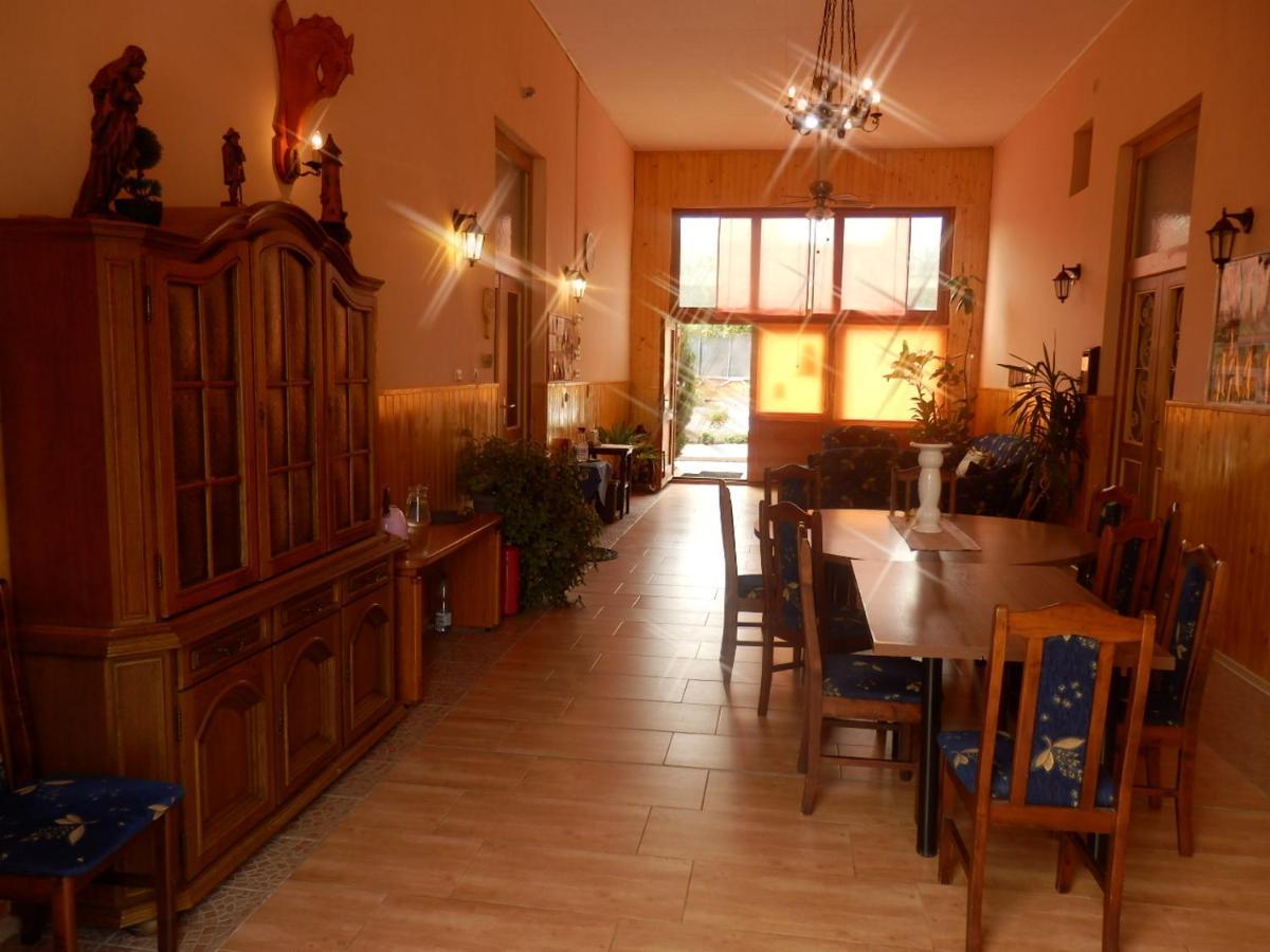 Guesthouse Ilona Velky Kamenec エクステリア 写真
